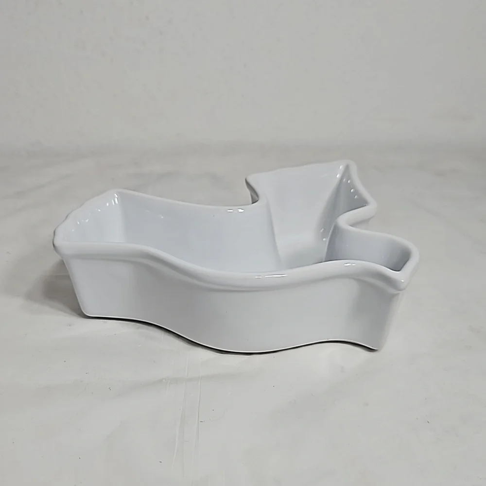 chantal easter holiday dove stoneware bake pan or serving dish